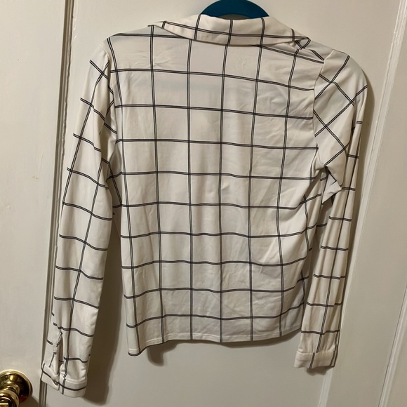 Plush Soft button down - Picture 4 of 4